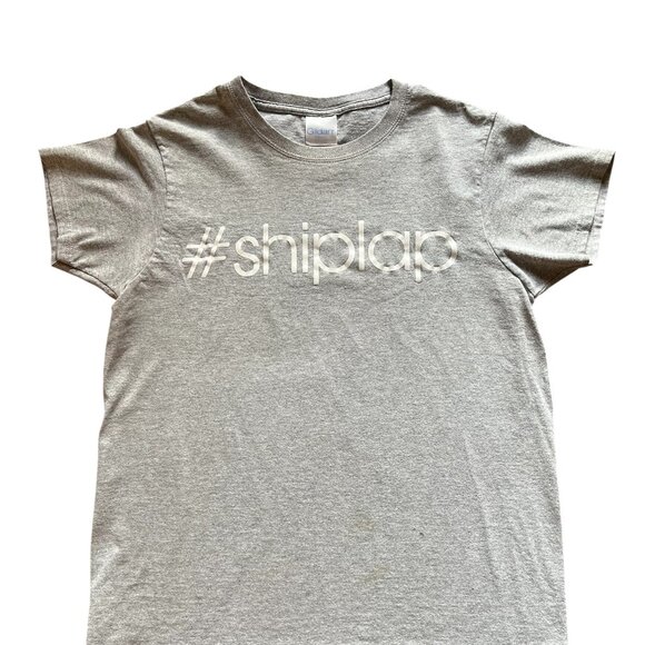 "#shiplap" Gray T-Shirt Ladie's Small - Picture 2 of 2